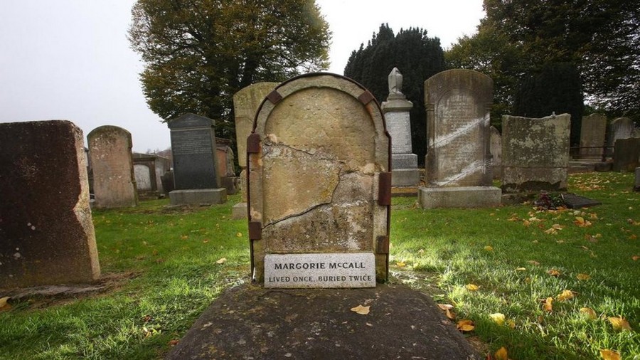 Марджори Маккол − жила однажды, похоронена дважды
